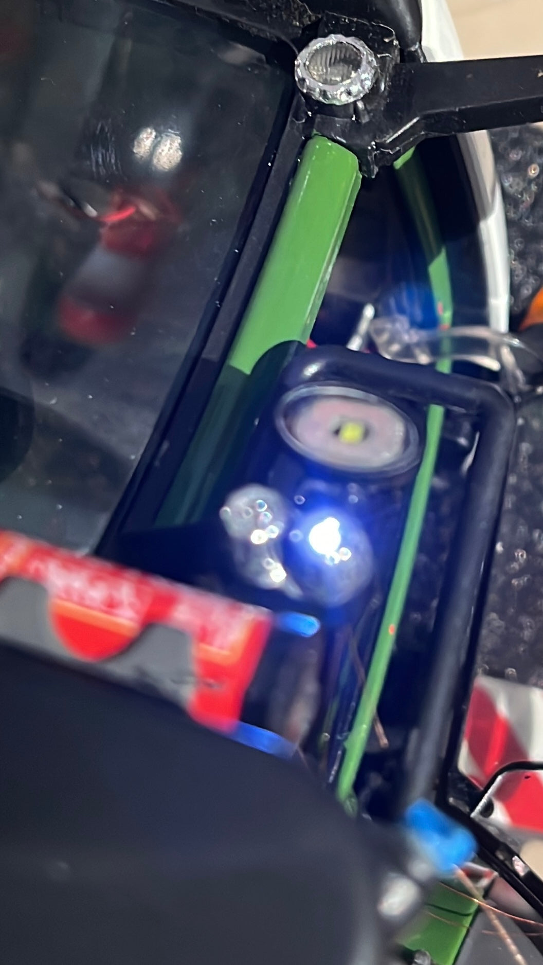 Bruder Fendt 1050 Haube fertig lackiert und beleuchtet