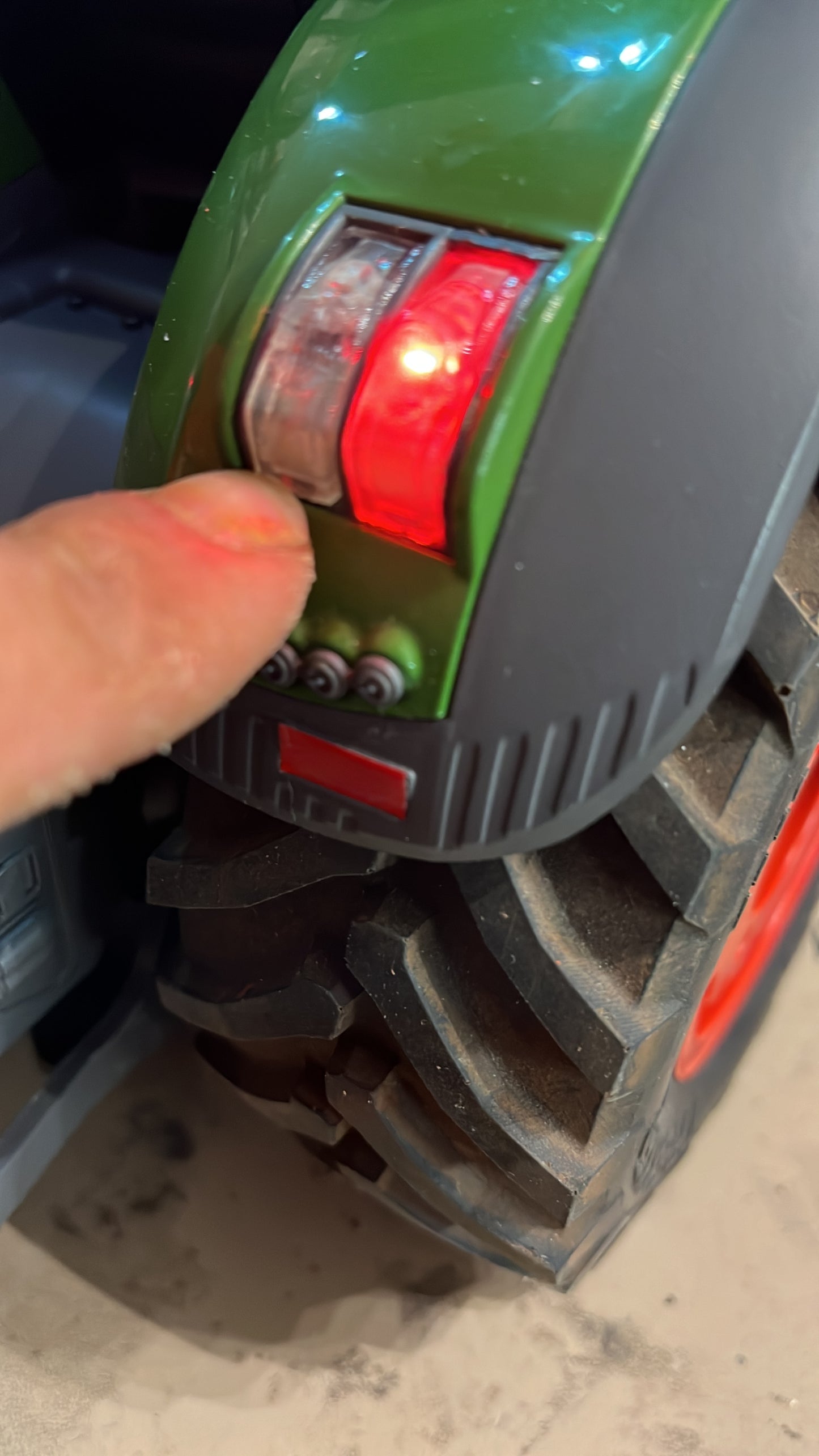 1 Paar klare Heckscheinwerfer Gläser für Bruder Fendt 1050